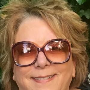 Meet your Posher, Carole